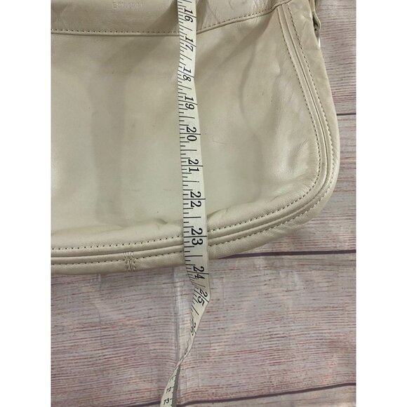 Coach Women's Off White Leather Classic Shoulder Bag - OS - Picture 4 of 13